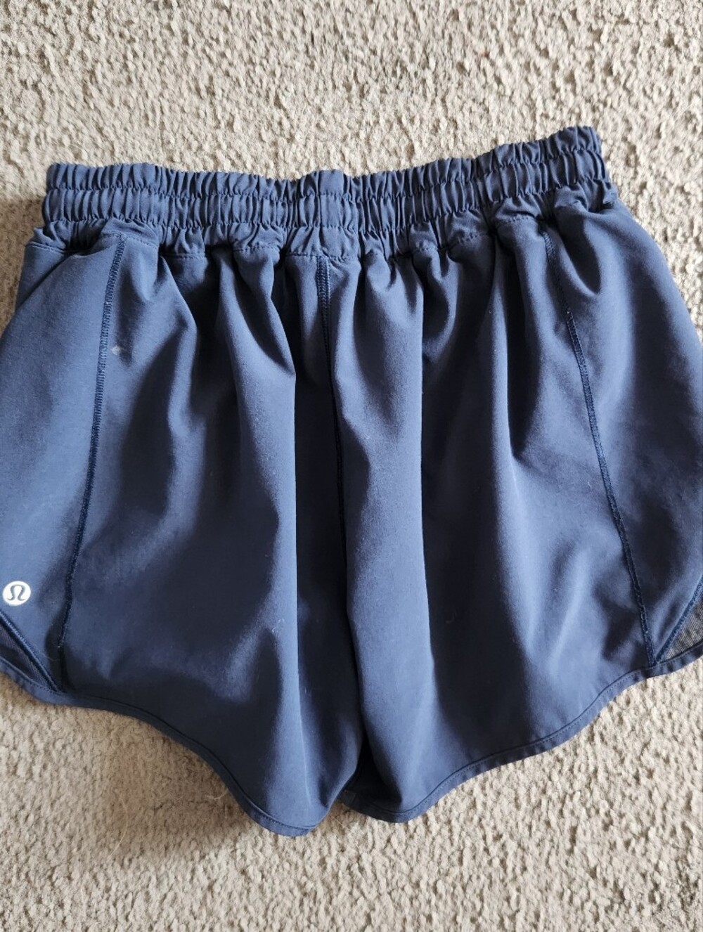 LULULEMON Women's Hotty Hot Shorts Size 6 Blue Navy Zipper Pocket Gym Running